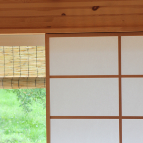 簡素なディテール