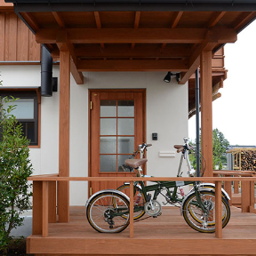 人を迎える木の家